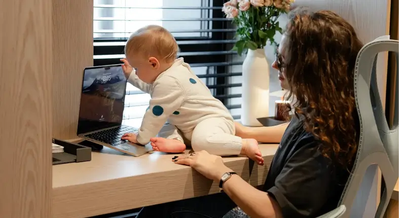 C-Suite Moms: How To Successfully Juggle Motherhood and Work